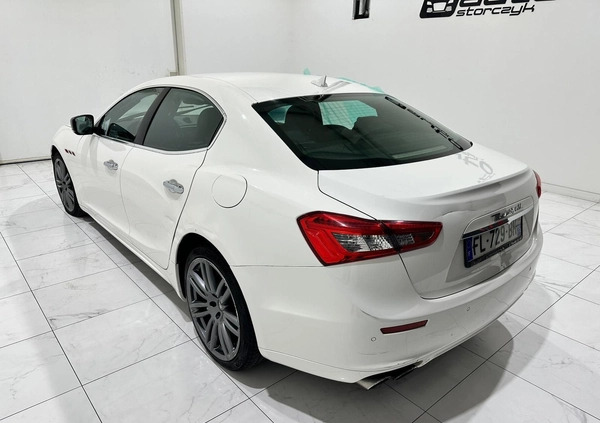 Maserati Ghibli cena 39700 przebieg: 166000, rok produkcji 2014 z Ożarów małe 92